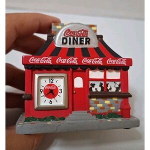 2003 Coca Cola Mini‎ Clock Diner With People Drinking Coke
